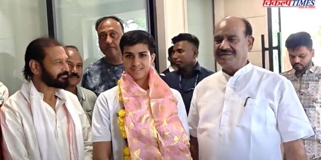 Divyanshi Kota's daughter and winner of 12 gold medals, is now set to showcase her prowess at the Asian Games Vikalp Times